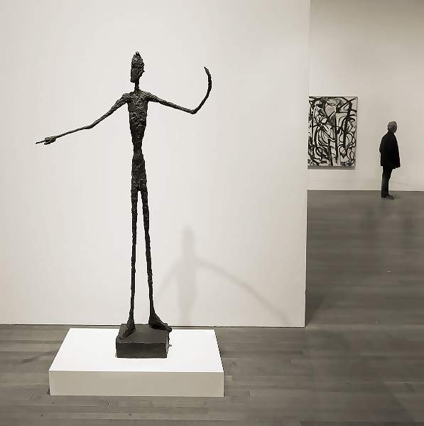 Tate Modern Statue.jpg - Mono Open